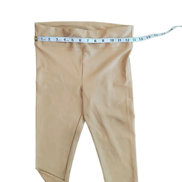 Koral Lustrous Infinity High Rise Legging in Iced Coffee - Picture 4 of 9